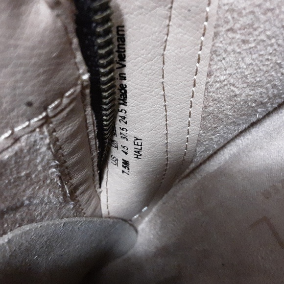 SOUL Naturalizer Haley Ankle Booties/ Boot - Picture 11 of 11